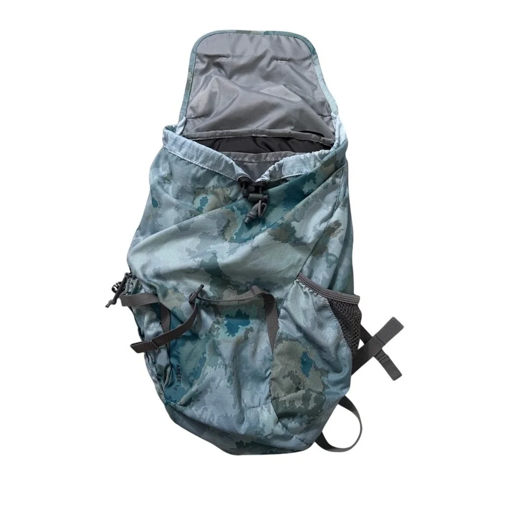 Camelbak or nylon